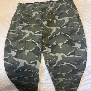 Torrid Camouflage Pants Stretchy 18R